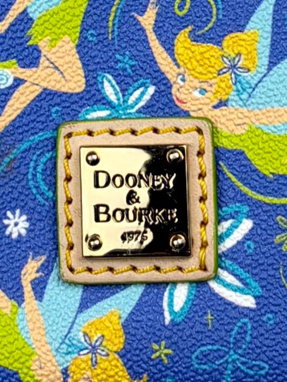 Disney Dooney & Bourke Peter Pan Tinker Bell Half Marathon Wristlet VERY RARE - Picture 2 of 9